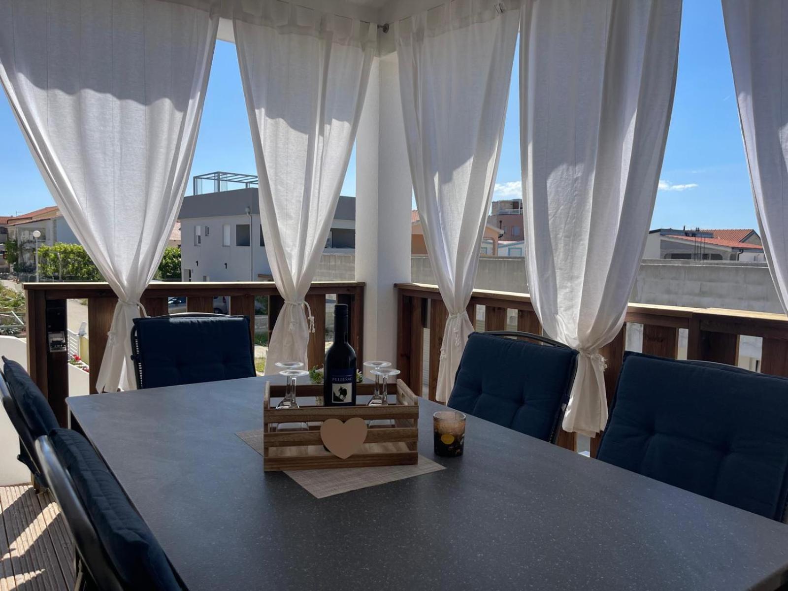 Sinisa Apartmani Vir Exteriör bild